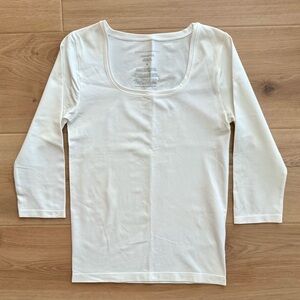 White House Black Market White Smoothing Top Size M